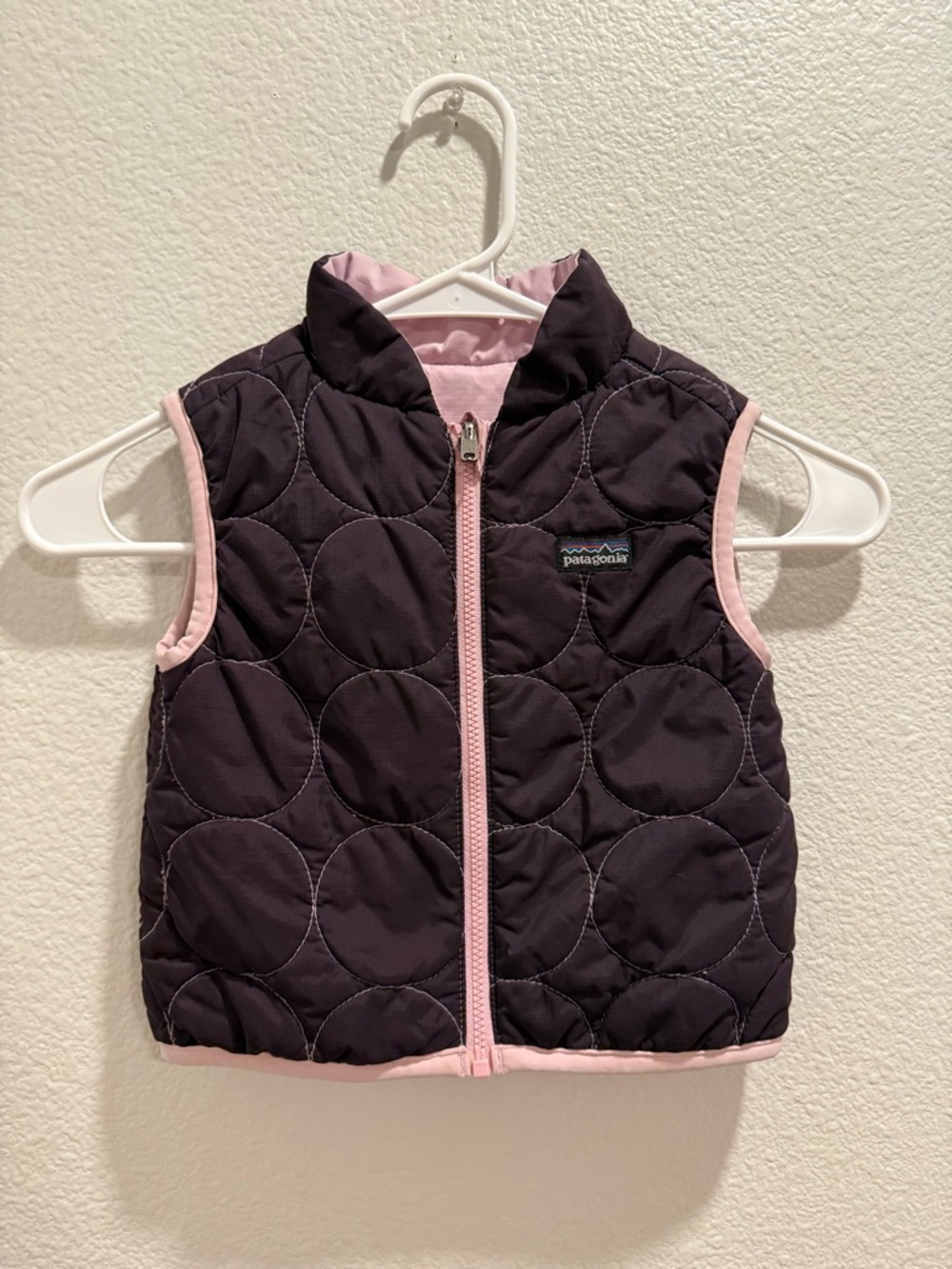 Patagonia Reversible Quilted Puff Vest - Black with Pink Trim 2-3 years